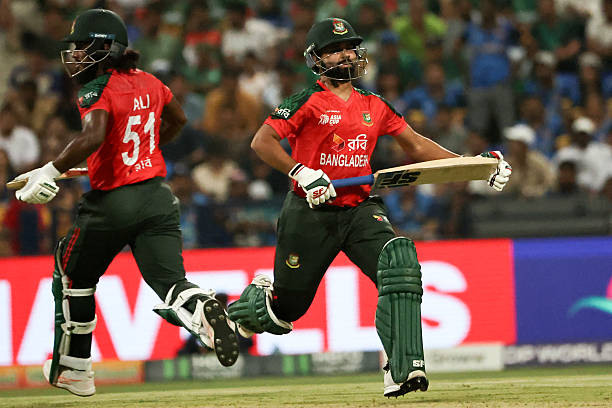 Bangladesh's Shamim Hossain (R) runs between the wickets during the Asia Cup 2025 (Getty Images)
